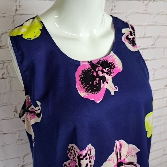 J.CREW Floral Tie back Blouse - Picture 2 of 10